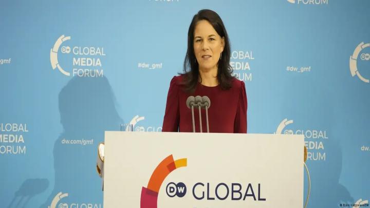 বিশ্বের প্রতিটি প্রান্তে সংবাদপত্রের স্বাধীনতা সঙ্কুচিত হচ্ছে : জার্মান পররাষ্ট্র মন্ত্রী