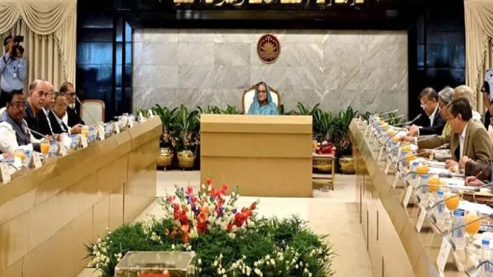 নিপুনতা ও স্বচ্ছতার সঙ্গে বাজেট বাস্তবায়নে সংশ্লিষ্টদের প্রতি নির্দেশ দিয়েছেন প্রধানমন্ত্রী